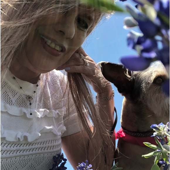 LIKE THIS POST TO GET NOTIFIED WHEN I GO LIVE. Hi I’M TRACI Posh Ambassador 5⭐️ - Picture 5 of 10